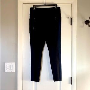 Athleta Stellar tight in navy/black